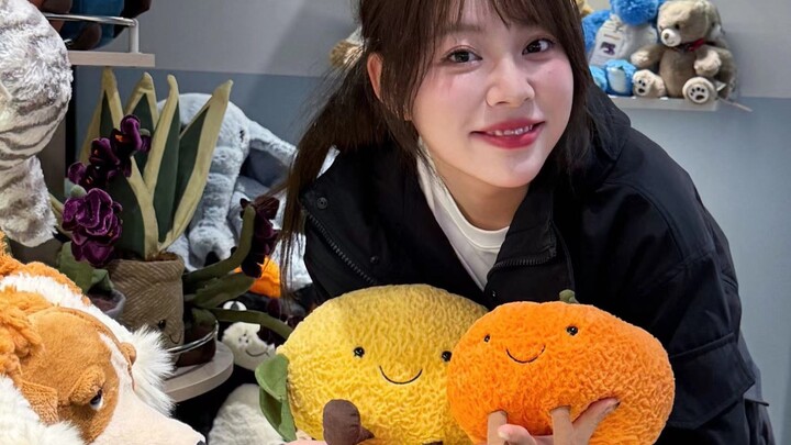 Setiap hari bersama sahabat selalu bahagia!!!