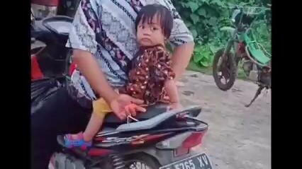 mari tertawa bersamaku