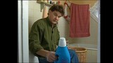 Kotikatu - Hannes pesee pyykkiä kännissä (1997)