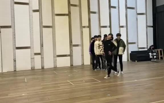 Times Youth League, come and see if this is the practice room version you haven't seen before
