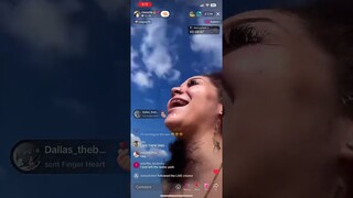 Nette & Bj live on the beach in Virginia