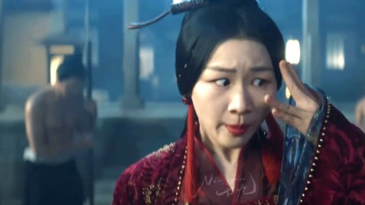 这不像是演的 女人看见猛男就像男人看见狐狸精一样