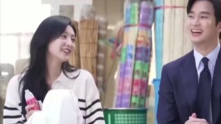 <Kim Soo Hyun & Kim Ji Won> "Họ đúng là một cặp đôi ngọt ngào mà."