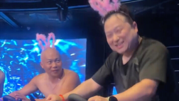 Những pha bá đạo thì không bao giờ hết.