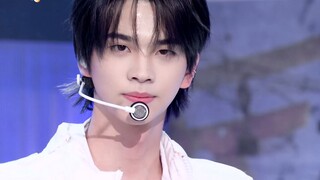 TWS最新回归曲Last Festival首打歌舞台