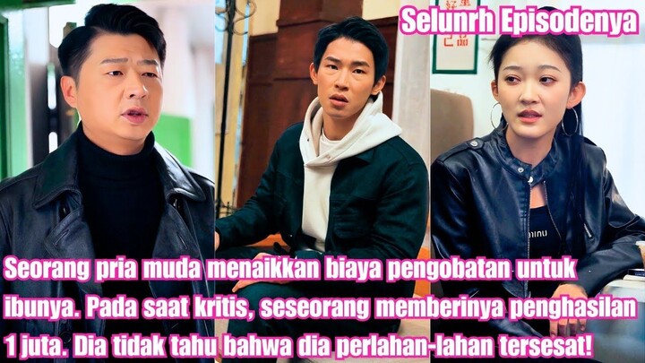 Seorang pria muda menaikkan biaya pengobatan untuk ibunya. Saat kritis sesorang membantunya