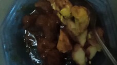 makan siomay enak banget