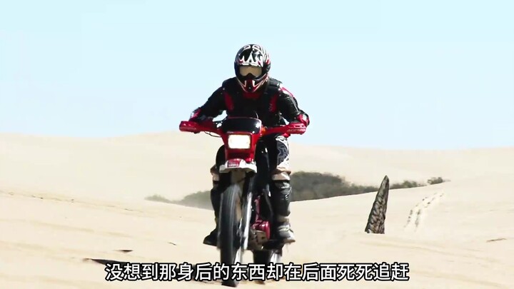 男子被埋在沙子里无法动弹，结果下一秒悲剧发生了！惊悚片