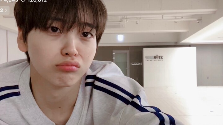 [Song Hengjun] 221108 Practice Room Livestream – Dance CUT
