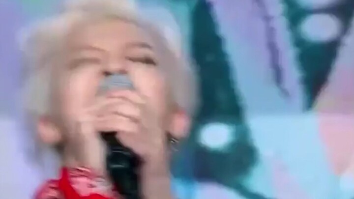 G-Dragon “Day by Day”