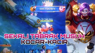 SEKALI TABRAK MUSUH KOCAR-KACIR