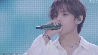 "The Truth Untold" ของ BTS ไพเราะมากจนฉันอดไม่ได้ที่จะเล่นมันซ้ำๆ~
