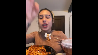 กลืนน้ำลาย