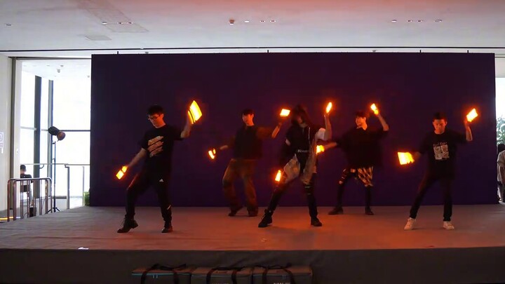 [Arknights ｢Fenghua Yueyun｣ONLY] performed Bingbing with the momentum of breaking through the dome [