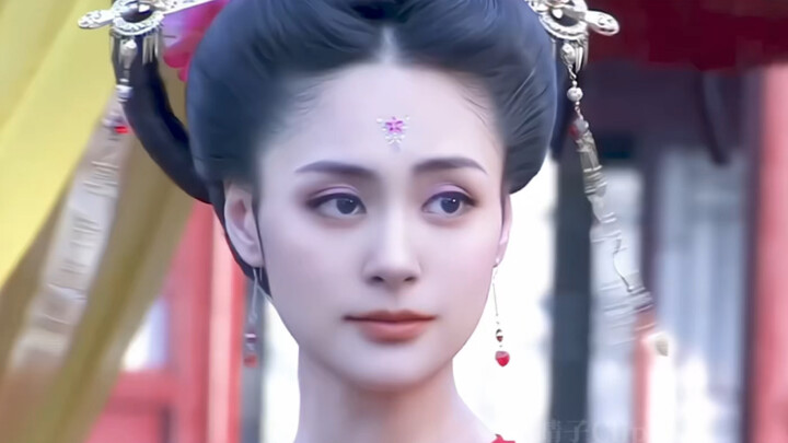 “Early historical dramas were truly a riot of beauty, with each actor boasting a uniquely stunning l
