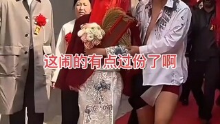 裸婚~新人结婚当天新郎被闹的乱七八糟，但是新娘被他保护的很好
