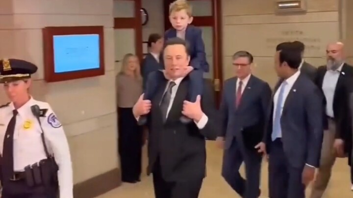 Đề bài văn của Tiểu X là “Bố tôi – tỷ phú giàu nhất và chú Bóng Trưởng”