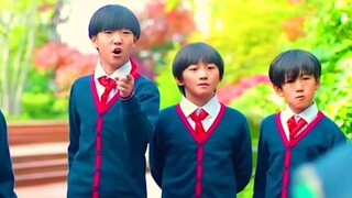 "Are primary school students fighting so cool now?"