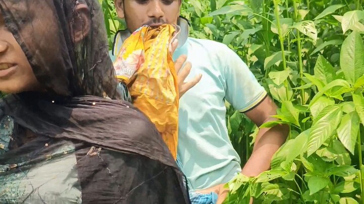 ভাগ করে খা.. 😂😂😂