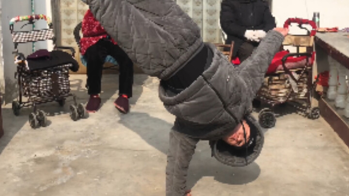 แดนซ์สตรีทต้อนรับปีใหม่ โชว์ความสามารถที่บ้าน บีบอยฮ่าวหรัน