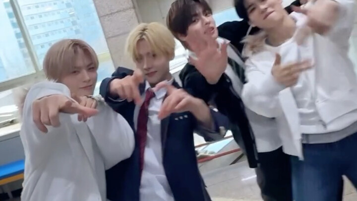 Thổi A😭😭 Lý Tương Nguyên Leo + Yorch Hong, ước mơ thành sự thật cha!