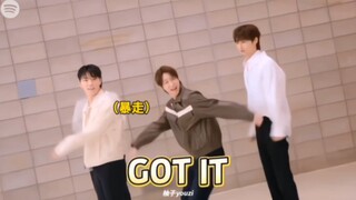 *Minghao: Ini adalah hal yang mudah bagi pemimpin tari.