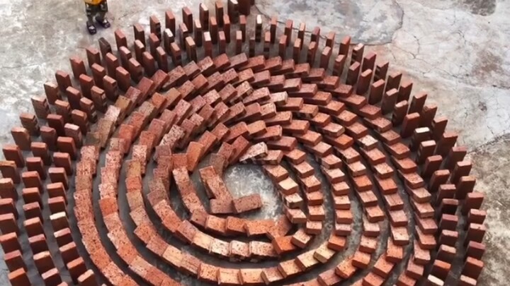 Leng keng leng keng, domino gạch đá!