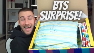 I GOT THE BIGGEST BTS CHRISTMAS BOX EVER! 🤩💜 Mailbag #8