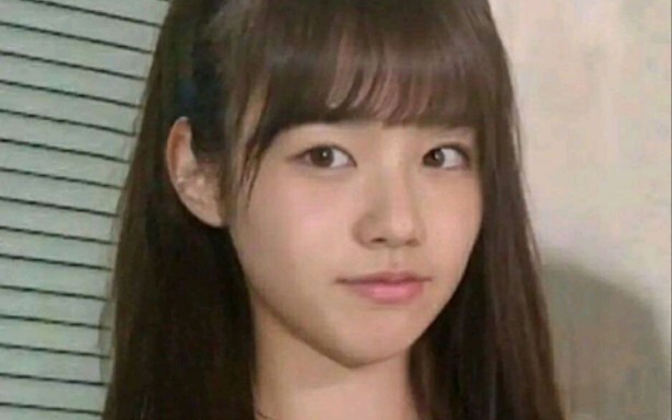 عندما أجري علاقة عاطفية عبر الإنترنت على مومو باستخدام صور أسلافي