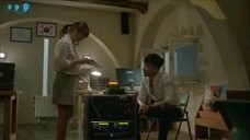 Hậu duệ mặt trời tập 9