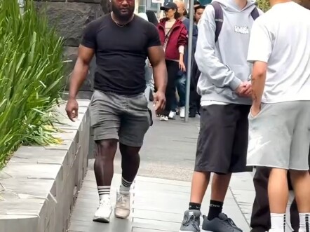 لحظات مضحكة كثيرة