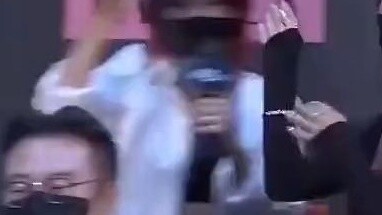 ฟรีสไตล์สุดเร่าร้อนของฮันนี่เจ พี่สาวสุดยอดเลย😭