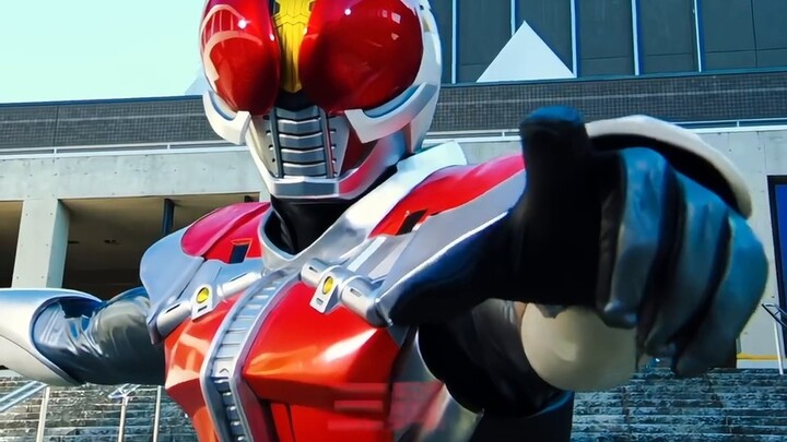 Den-O: Tôi tới đây!