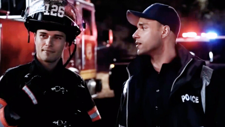 [Urgent SOS: Lone Star] Firefighters x Cops — Such a Perfect Match!