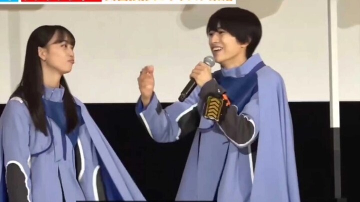 Kamen Rider Gochard Movie Interview 19 The couple is so sweet