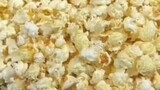 Milk Popcorn Hack 🥛🍿😵 #asmr #lifehacksfood #asmrfood #hacks #lifehacks #popcorn #milk
