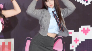 أحبّ السترة الرمادية ذات الطراز الجامعي Black - كما لو كانت الأخيرة لك | النسخة الكاملة