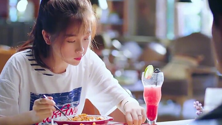 What’s it like to have a “foodie king” girlfriend? #Yu Shuxin#Zhang Yujian