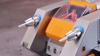 Old-school special effects movie toys! Shinki Industry Kasumigaku