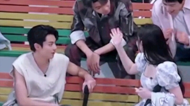 [Tianjing Didi] The very first thing I’ll do is look for you.