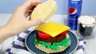 LEGO SPONGEBOB 🍔 Making Krabby Patty ใน Krusty Krab IRL หยุดการเคลื่อนไหวแอนิเมชั่น ASMR