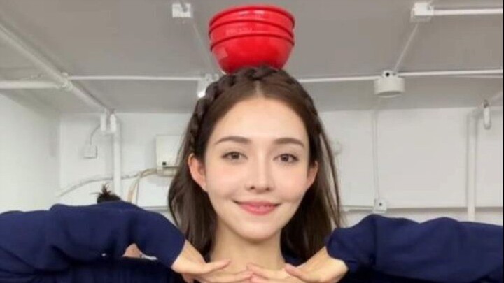 วันนี้จะแสดงความสามารถให้ทุกคนดูหน่อย!