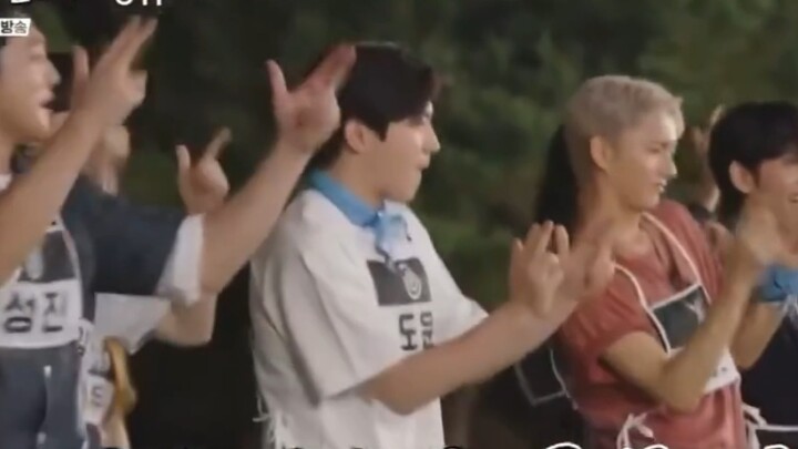 【JYP Dinas Lima Belas Malam】Aku sudah tidak tahan melihatmu tertawa, para raja tari langsung naik pa