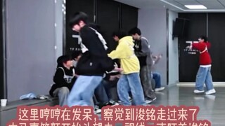 [Henming] Monster yang Memang Layak Mendapat Reputasi Baik