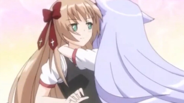 pelukannya sangat erat