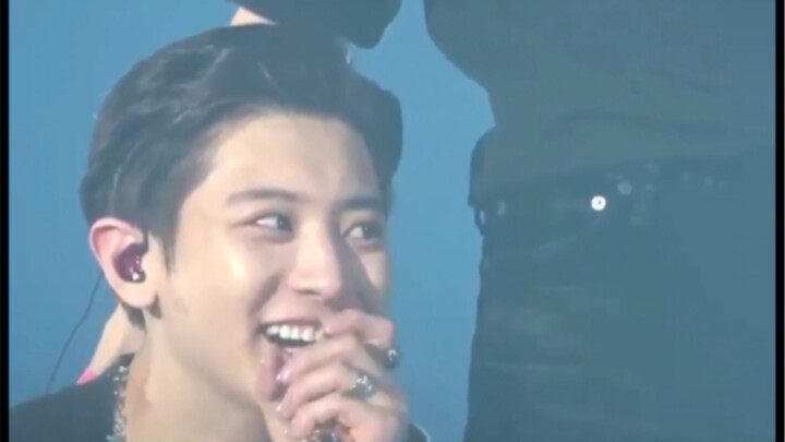 الصدمة! المجموعة الكاملة لمقاطع بارك تشان يول، أيقونة الرسمية الشهيرة، وهو يقود السيارة (الجزء الثال