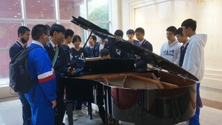 【Animenz】 About my friend who played Uncle A's tune in the hall for half an hour on the school day