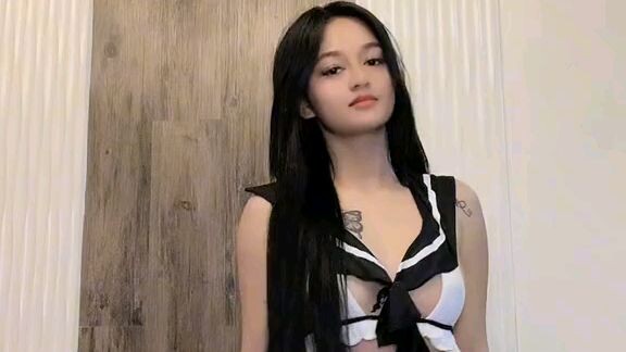 this girl was beautiful ❤️❤️❤️😍😍😍👉👈🥺