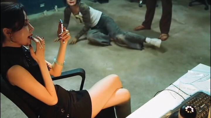 Sinh viên đại học bị lừa vào khu công nghiệp làm gái gọi để kiếm tiền trang trải học phí!