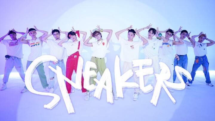 ITZY Sneakers: A large-scale skate shoe collection from a 10-member boy group! There’s sure to be a 
